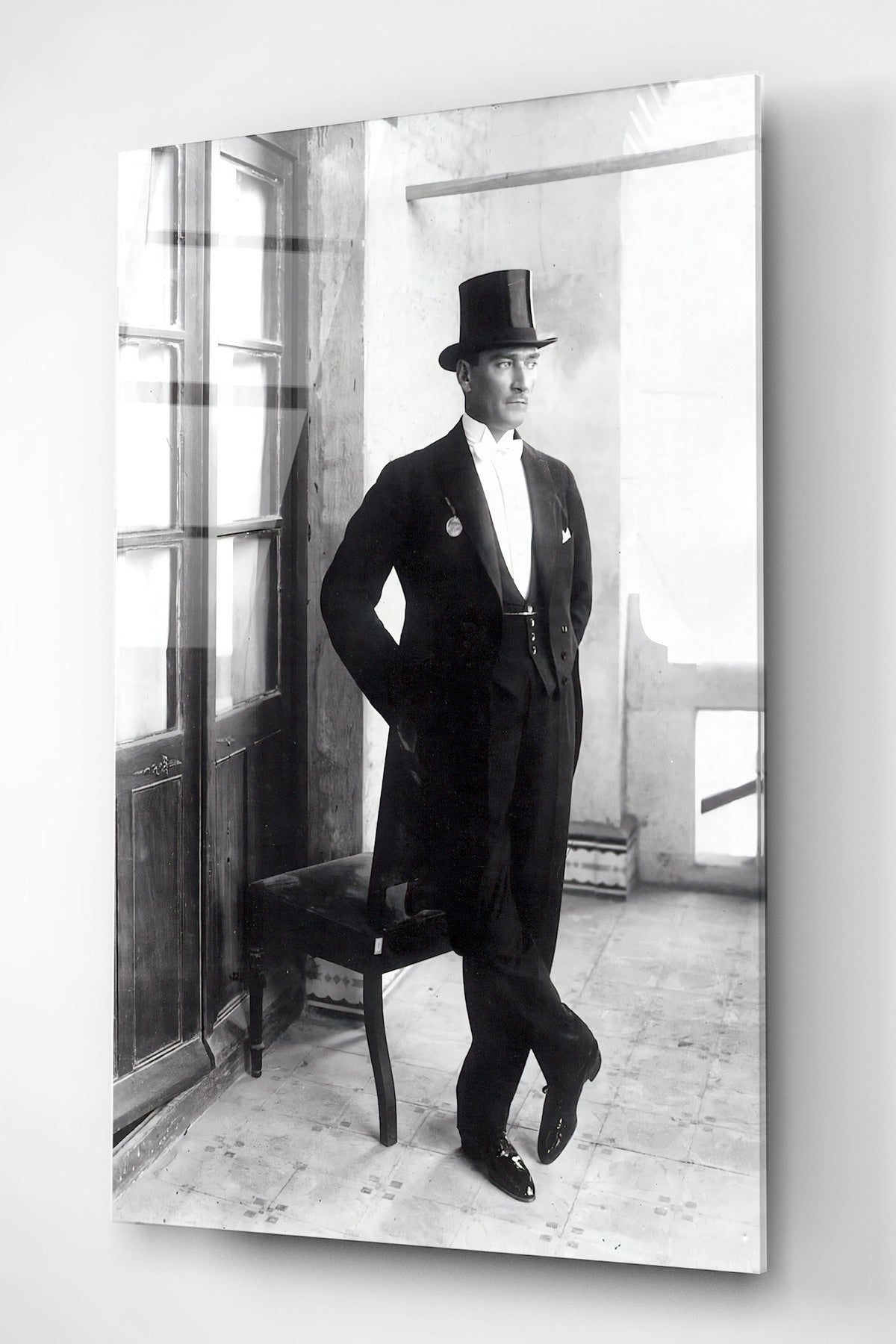 Dekoratif Atatürk Dekoratif Cam Tablo (60 x 90)