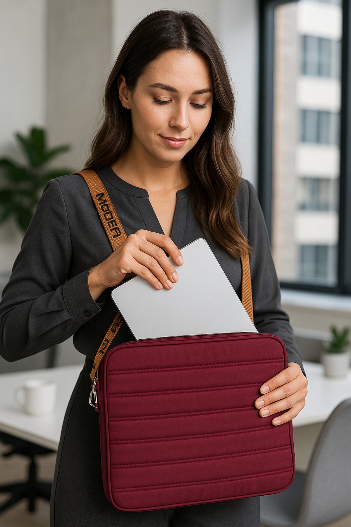 Su Geçirmez Kumaş Laptop Kılıfı 15.6" ve 16" Inç Bordo