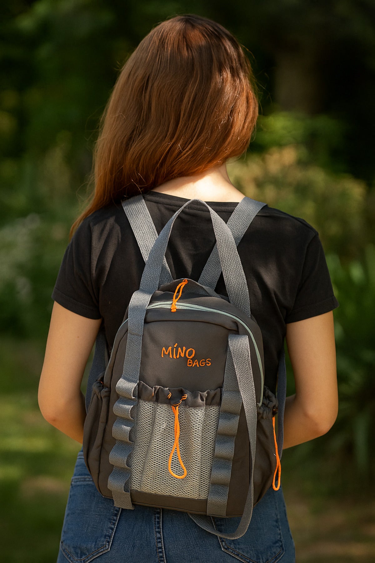 Füme Genç Kadın Sırt Omuz Çanta
