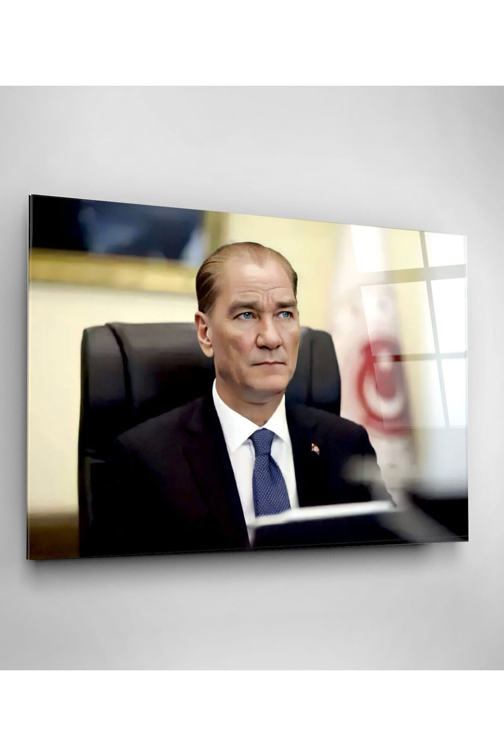 Atatürk Portresi - Yapay Zeka Tasarımlı Cam Tablo, Dekoratif Cam Tablo (30 x 50)